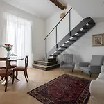 Charming Suite